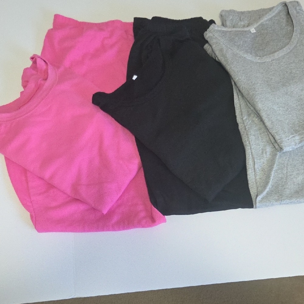 Amazon Women's Vibrant Short Sleeve Tees - Fuchsia, Charcoal, Heather Gray
